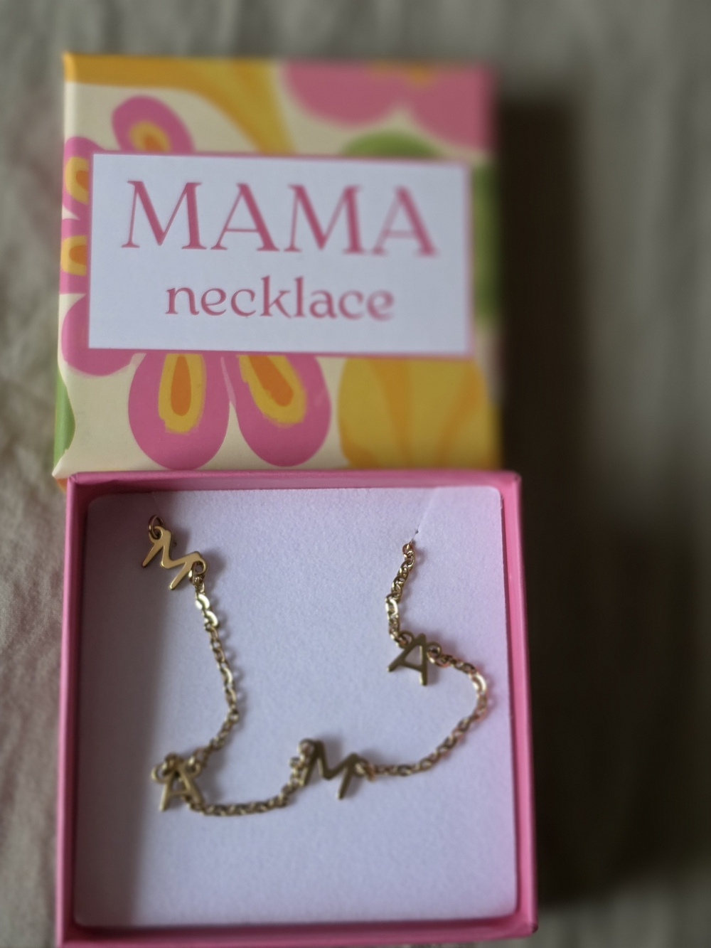 Gold 'MAMA' Necklace - Elegant Mama Necklace